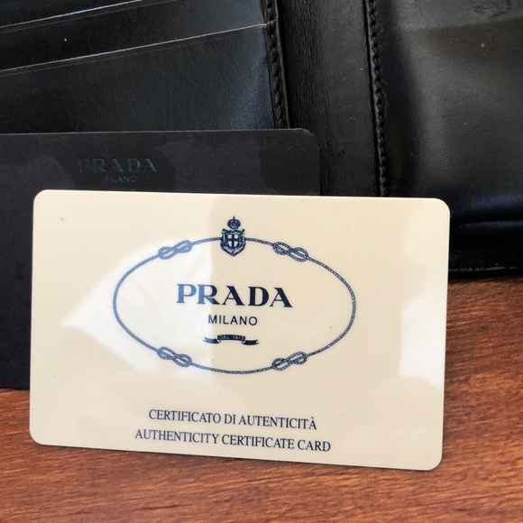 Authentic Prada women’s black wallet - Picture 10 of 11